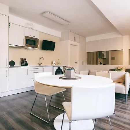 Апартаменты Funchal City Studio