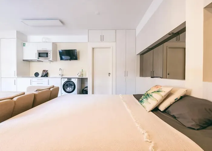 Апартаменты Funchal City Studio *